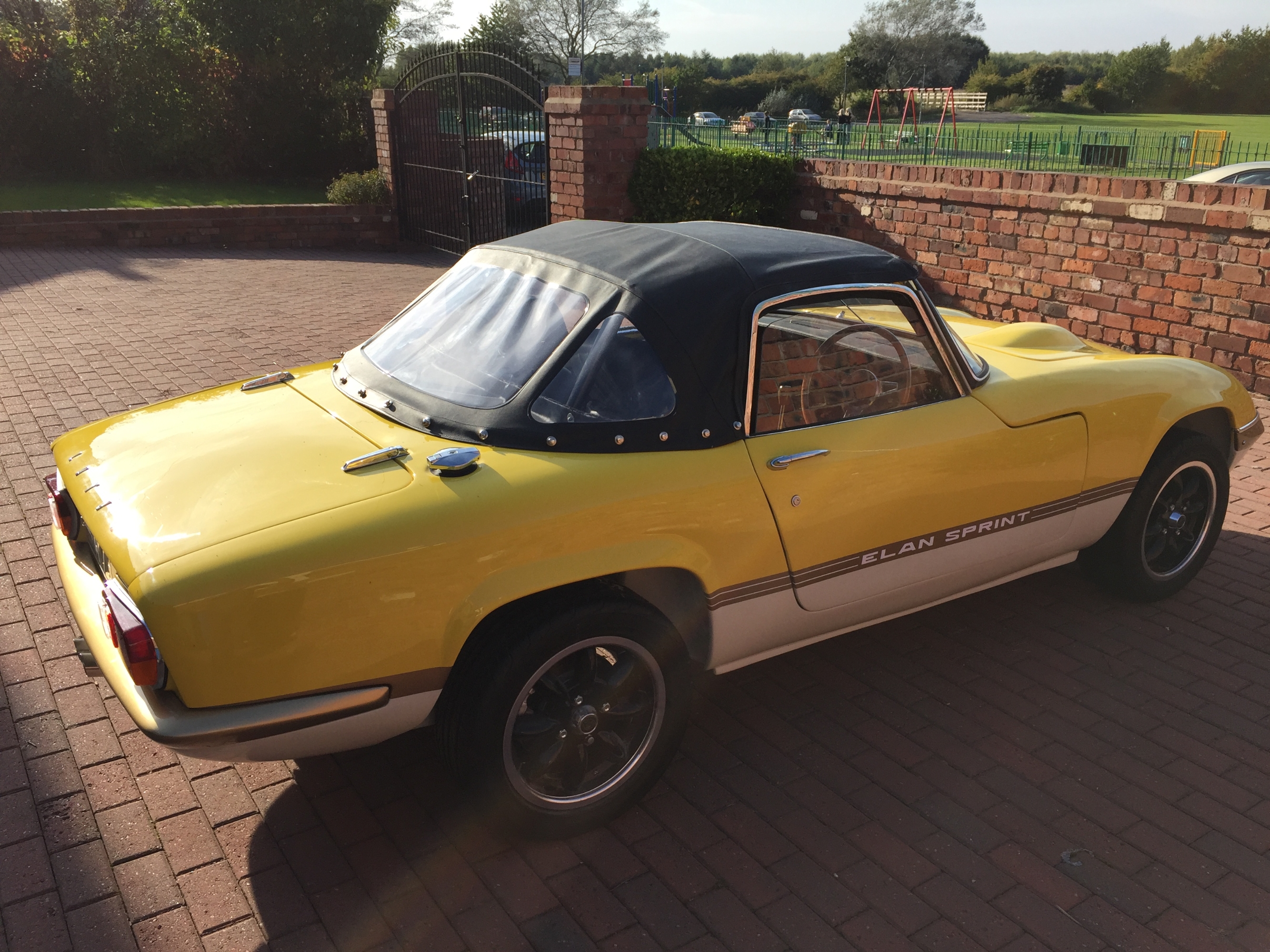 Lotus Elan build 066.JPG